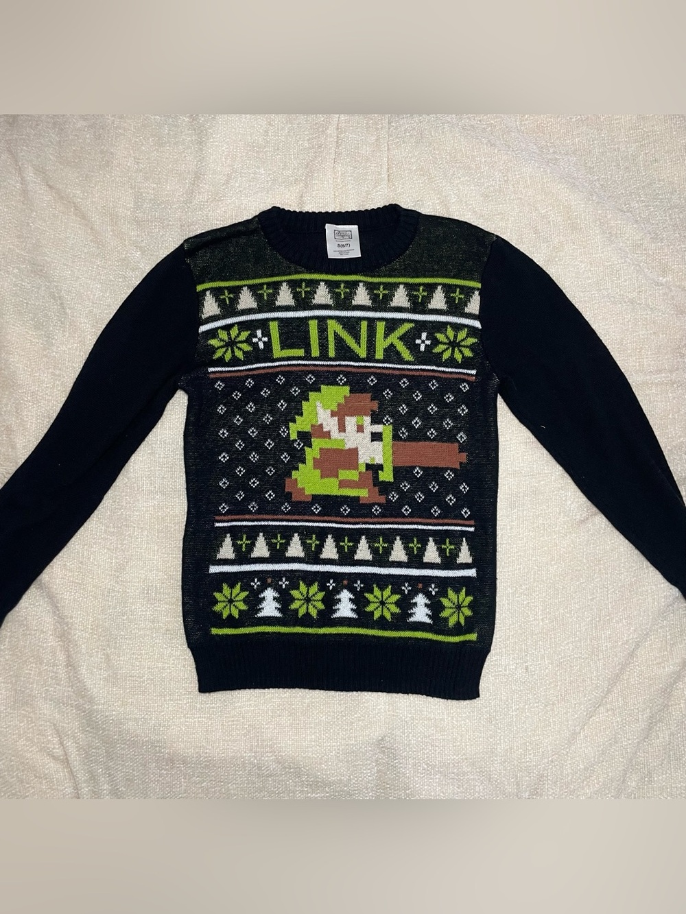 Kids' Black & Green 'Link' Graphic Holiday Sweater  boys size 6/7